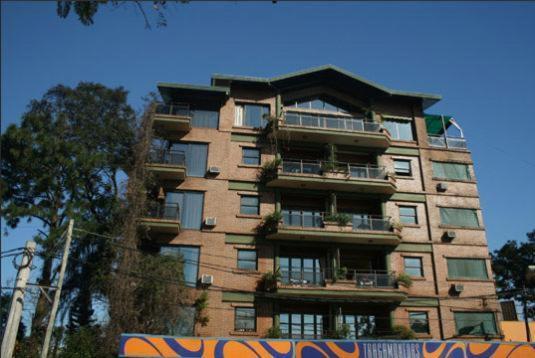 Edificio Nicolas Y Marcelo Siry Posadas Eksteriør bilde